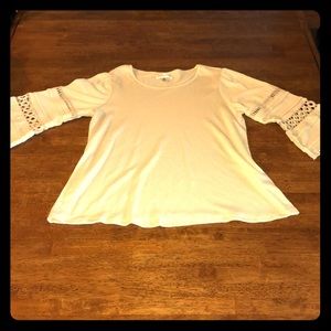 3/4 inch sleeve cream blouse